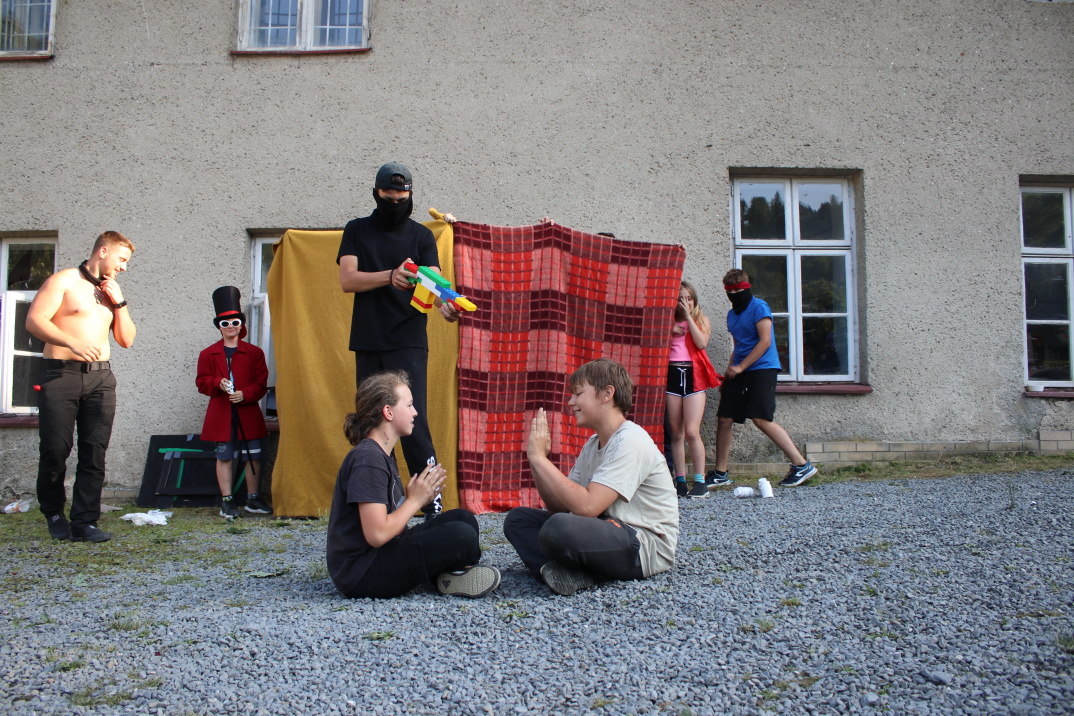 Karlík a továrna na čokoládu
